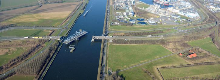 Sluiskilbrug Rail Ghent Terneuzen